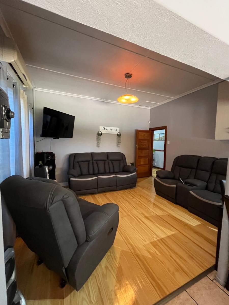 3 Bedroom Property for Sale in Bothasrus Eastern Cape